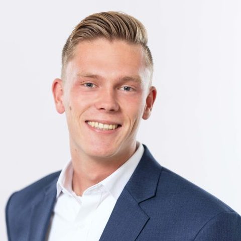 Erik is als letselschade specialist de aangewezen persoon voor het verhalen van uw letselschade na een verkeersongeluk of hondenbeet.